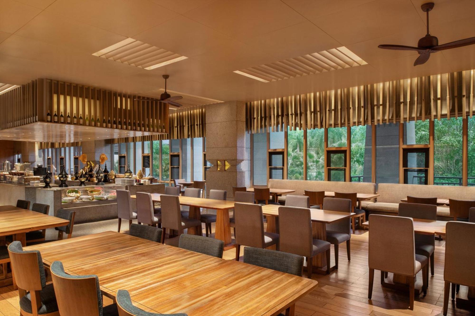 Sheraton Grand Xishuangbanna Hotel Jinghong Dış mekan fotoğraf