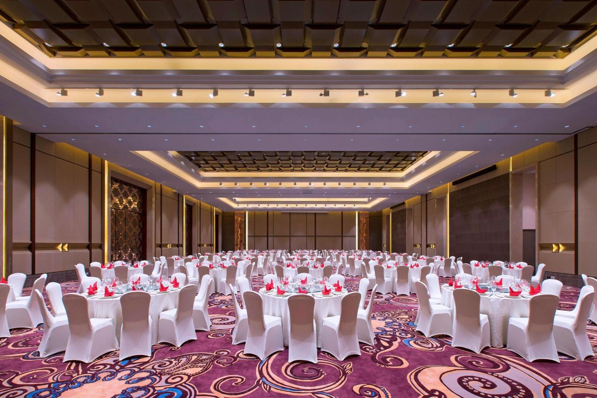 Sheraton Grand Xishuangbanna Hotel Jinghong Dış mekan fotoğraf