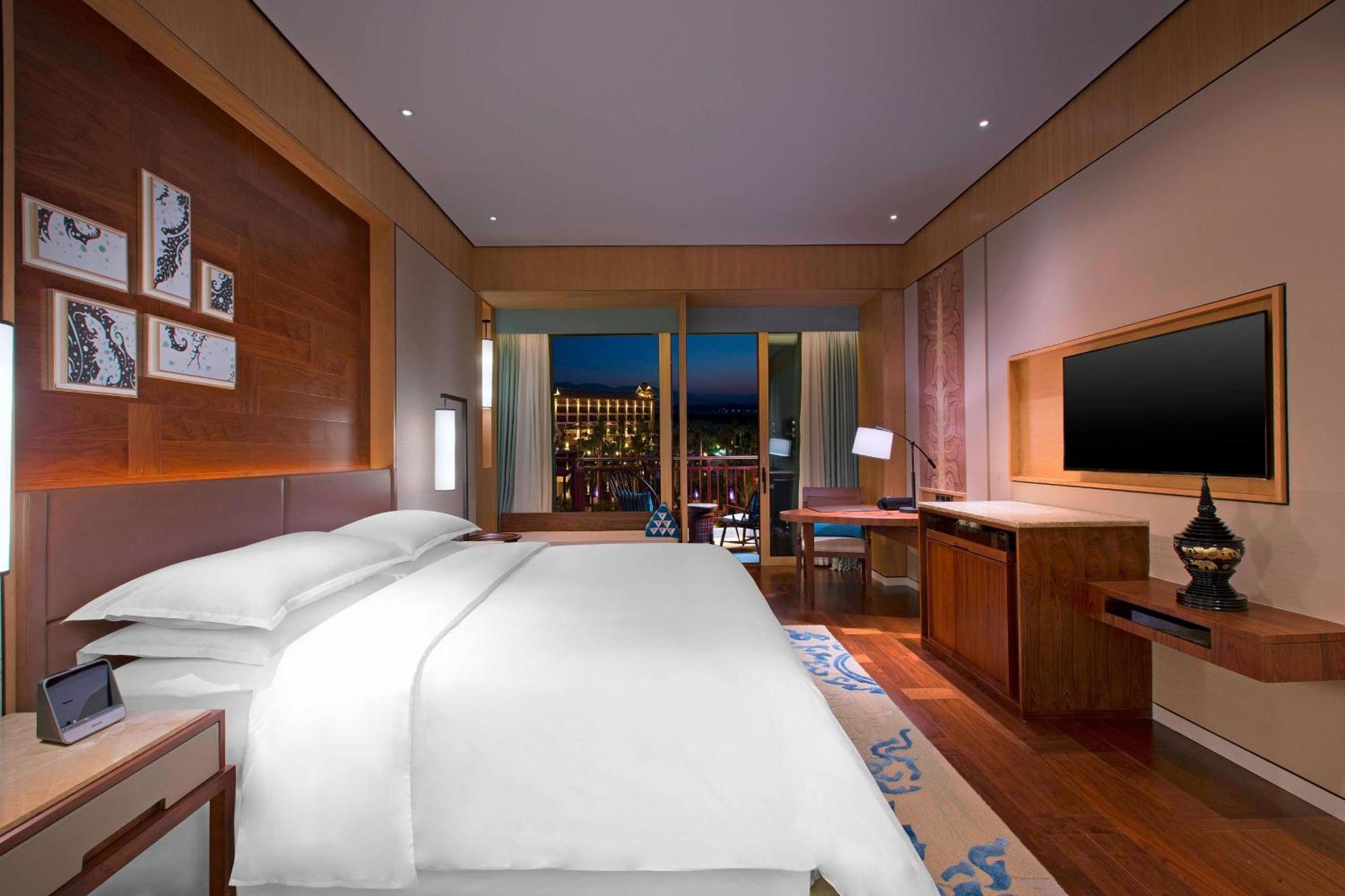 Sheraton Grand Xishuangbanna Hotel Jinghong Dış mekan fotoğraf